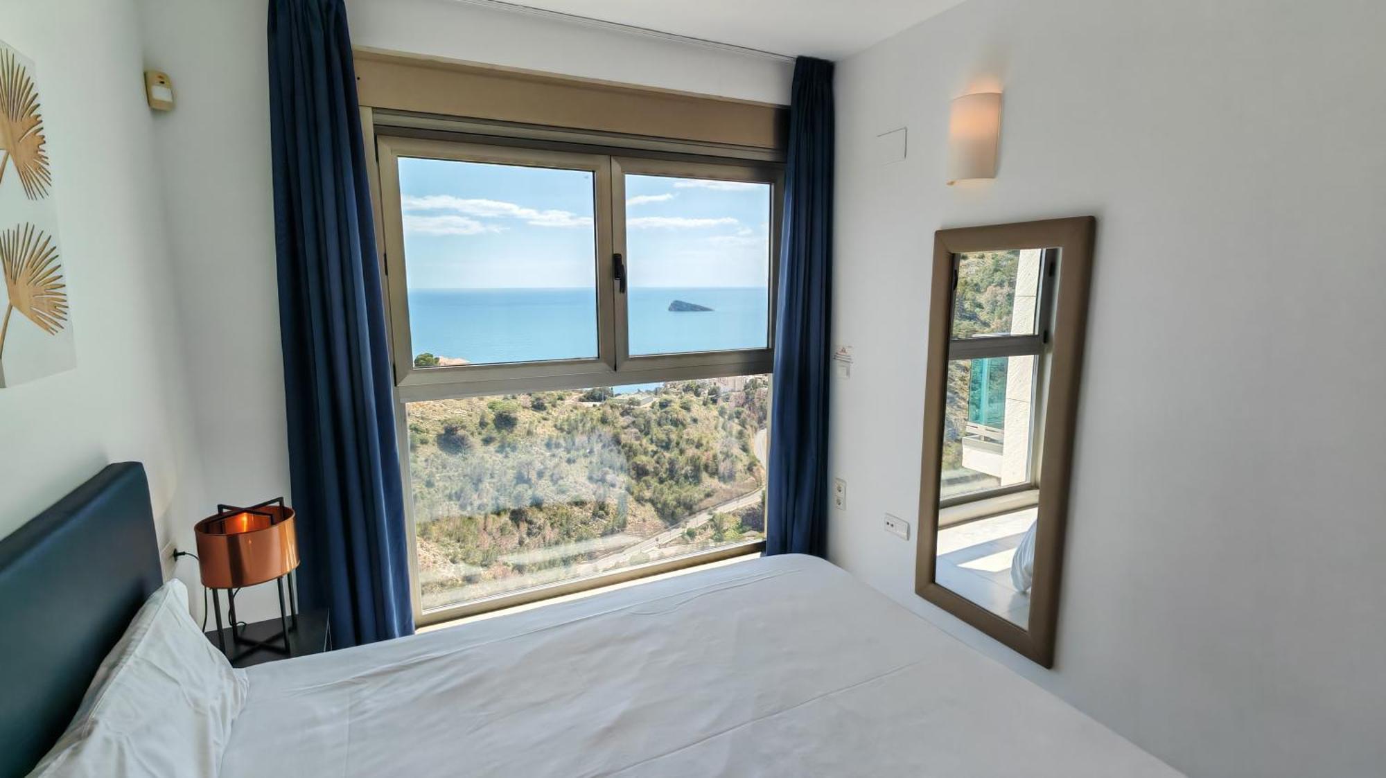 Benidorm High Rise Apartments - Sea Views - Torre Lugano Exteriér fotografie